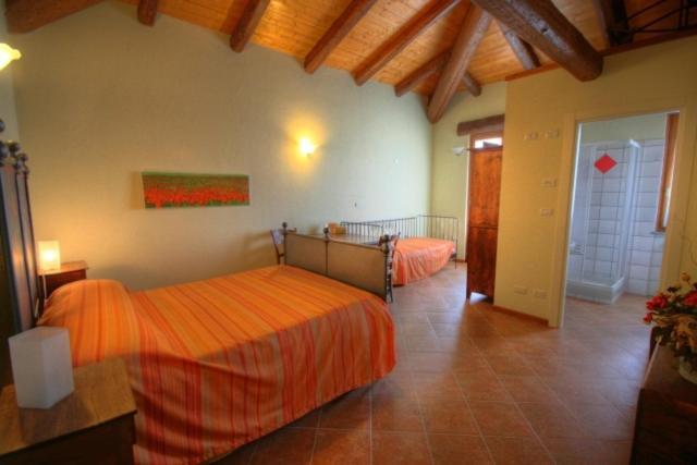 Montabone Azienda Agrituristica Alcastle חדר תמונה
